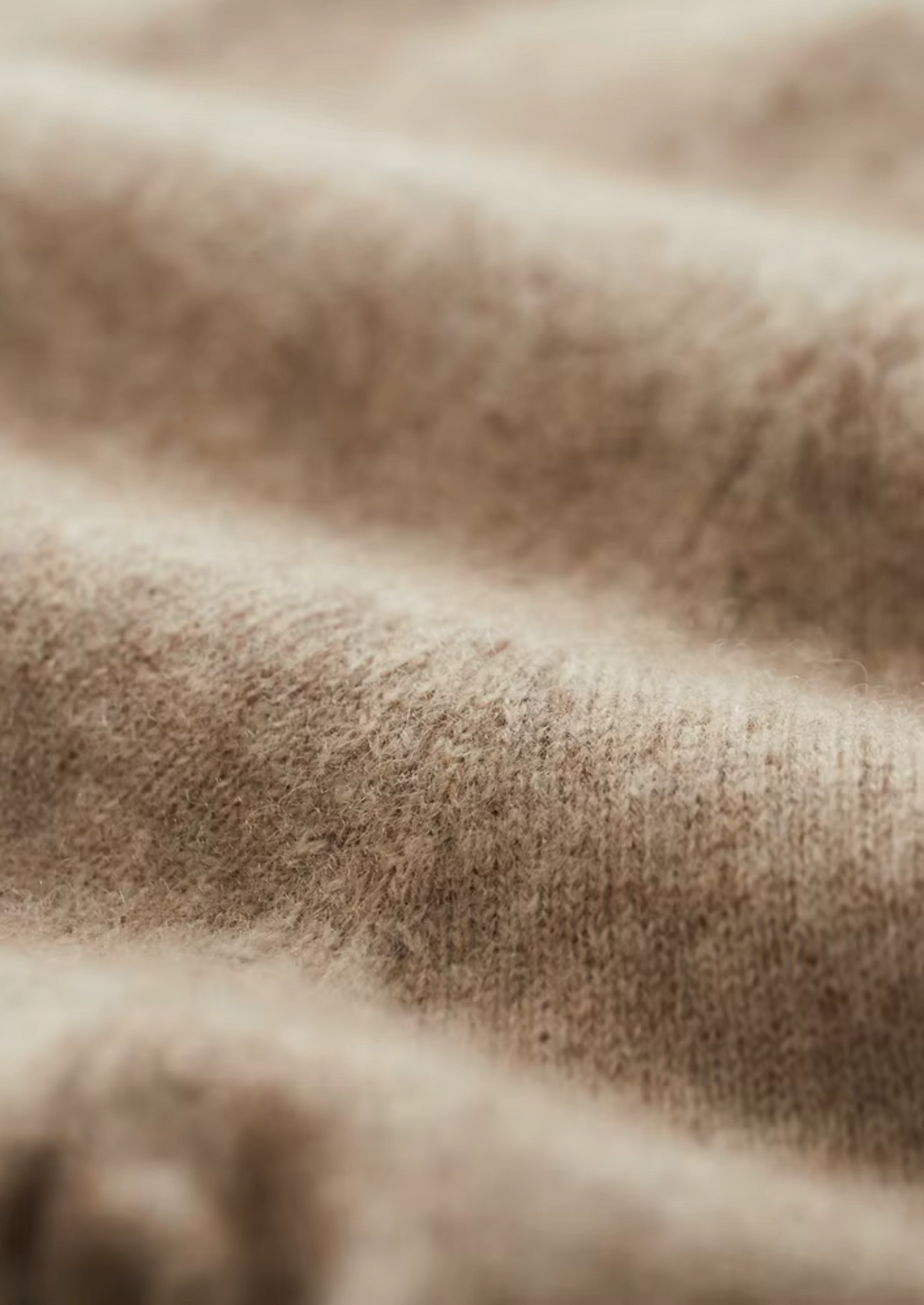 PURE EXTRA-FINE MERINO WOOL CLASSIC V-NECK SWEATER