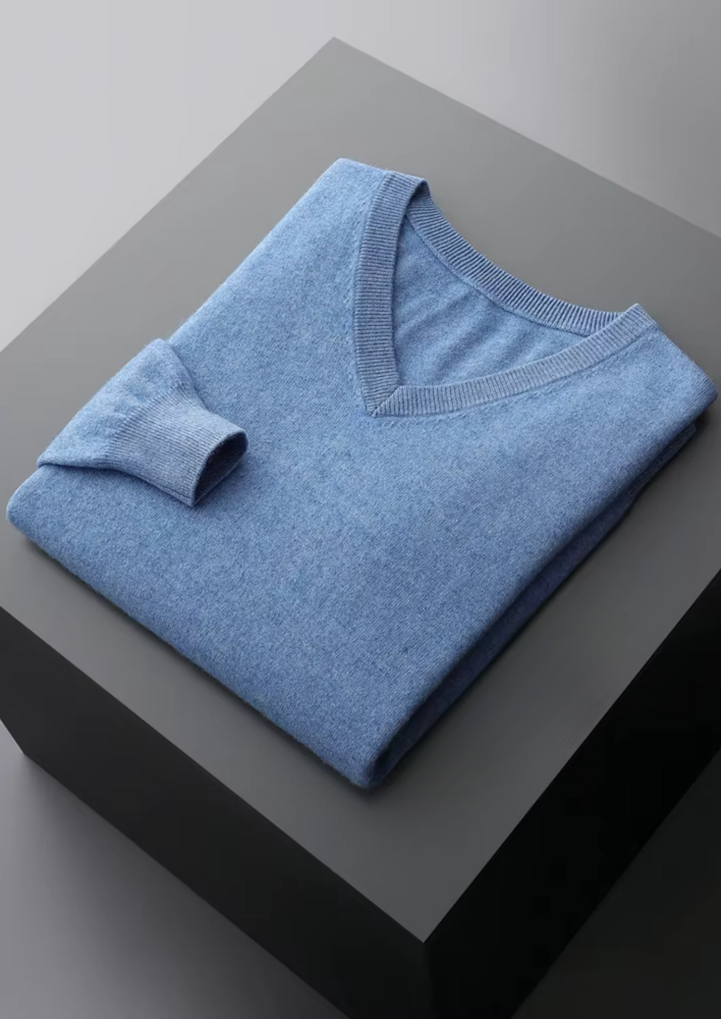 PURE EXTRA-FINE MERINO WOOL CLASSIC V-NECK SWEATER